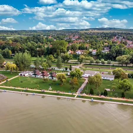 Ferienhaus In 38170 Balatonmáriafürdő